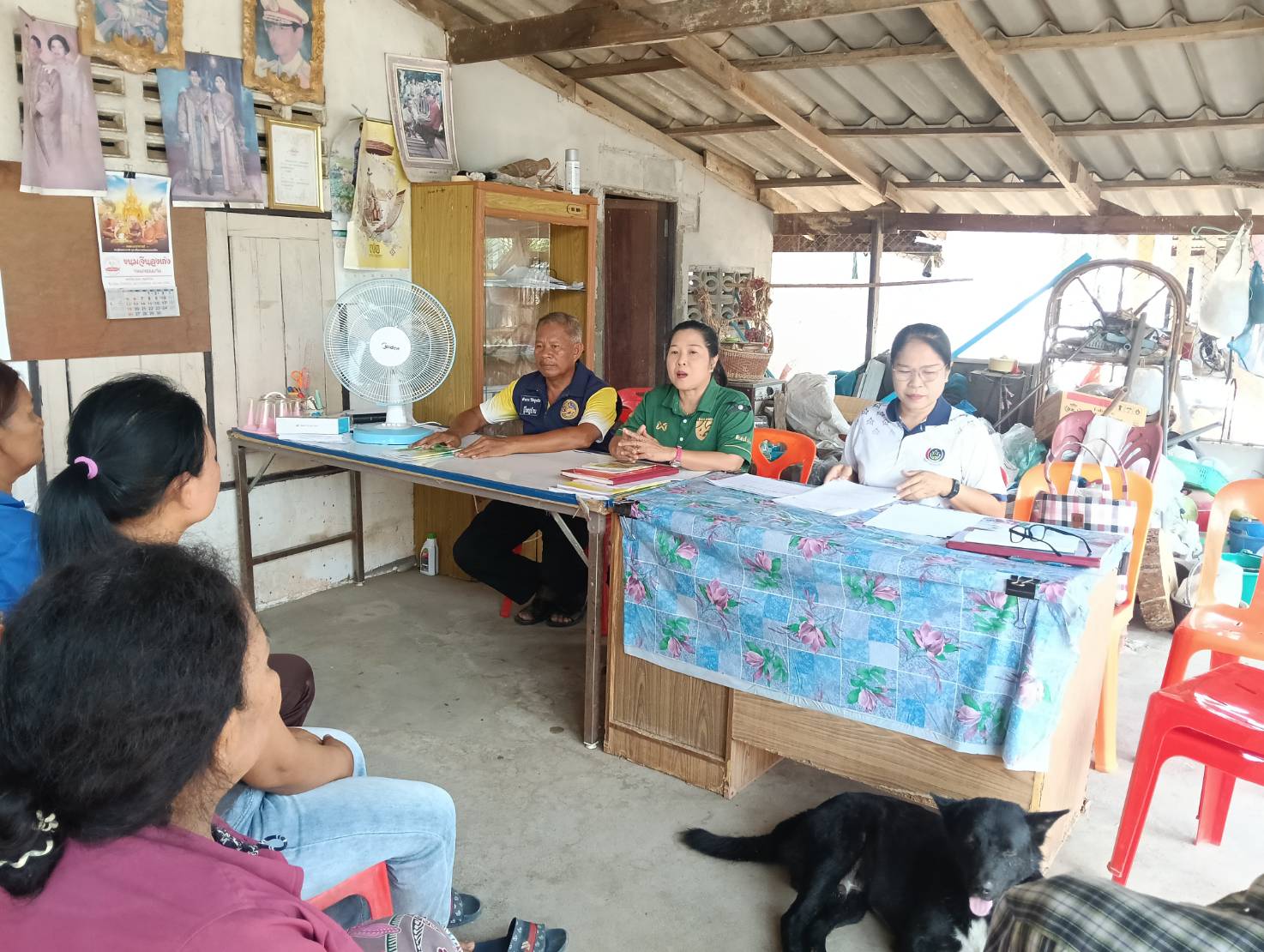 CDD LAMPLAIMAT : GROWTH TEAM LAMPLAIMAT BURIRAM📣พช.ลำปลายมาศ ร่วมประชุมพิจารณาโครงการ กข.คจ.กับคณะกรรมการโครงการแก้ไขปัญหาความยากจน (กข.คจ.) ระดับหมู่บ้าน บ้านโนนงิ้ว หมู่ที่ 8 ตำบลหินโคน