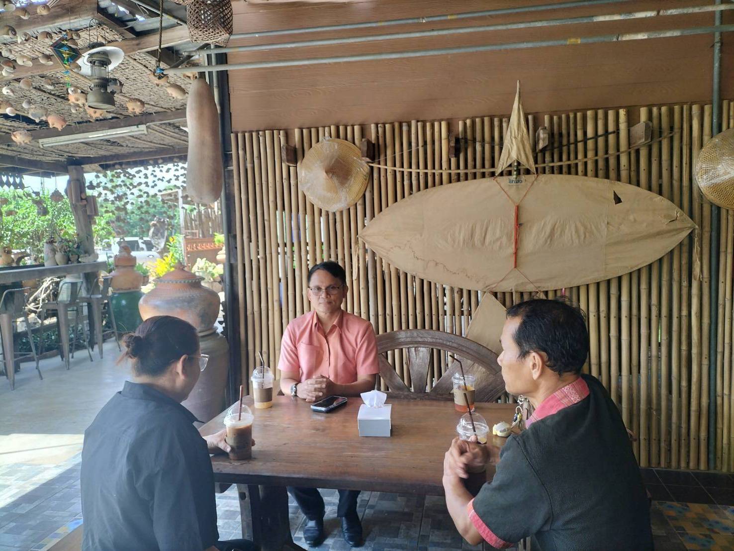CDD LAMPLAIMAT : GROWTH TEAM LAMPLAIMAT BURIRAM  พช.ลำปลายมาศ ลงพื้นที่ติดตามและสนับสนุนการดำเนินงานกองทุนพัฒนาบทบาทสตรี "กลุ่มเพาะเห็ดฟาง" บ้านหนองตลาดควาย หมู่ที่ 6 ต.หนองบัวโคก อ.ลำปลายมาศ จ.บุรีรัมย์