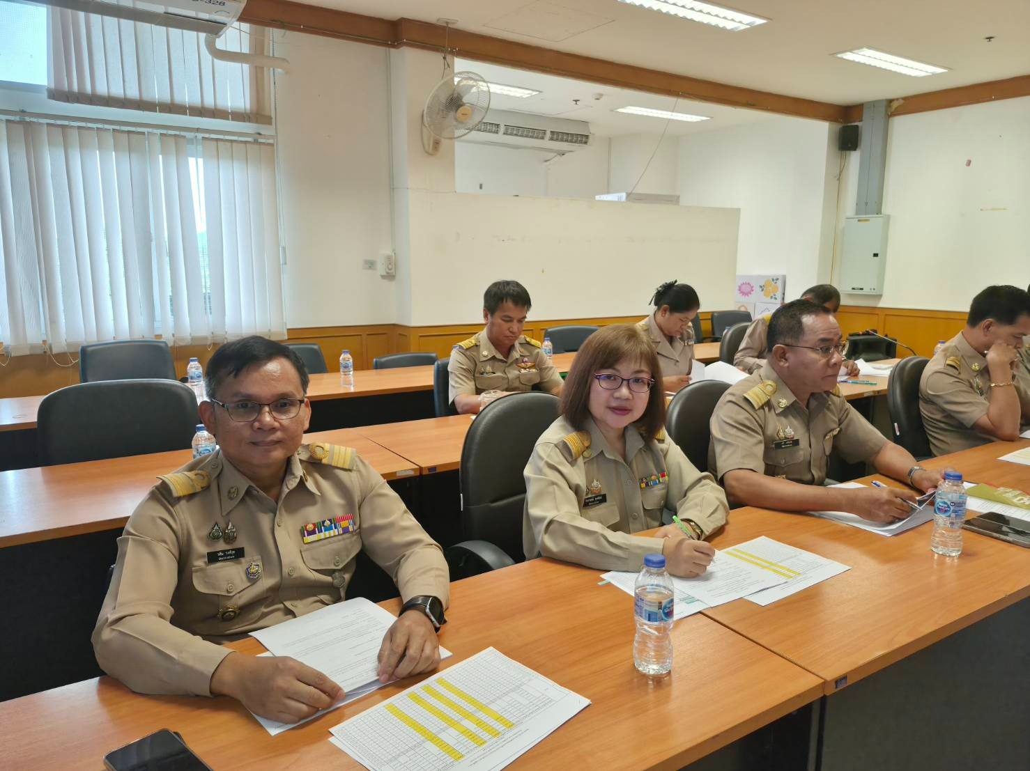 CDD LAMPLAIMAT : GROWTH TEAM LAMPLAIMAT BURIRAM📣พช.ลำปลายมาศ ร่วมการประชุมคณะทำงานพิจารณาจัดทำข้อตกลงการปฏิบัติราชการและผลการประเมินผลการปฏิบัติราชการของข้าราชการ