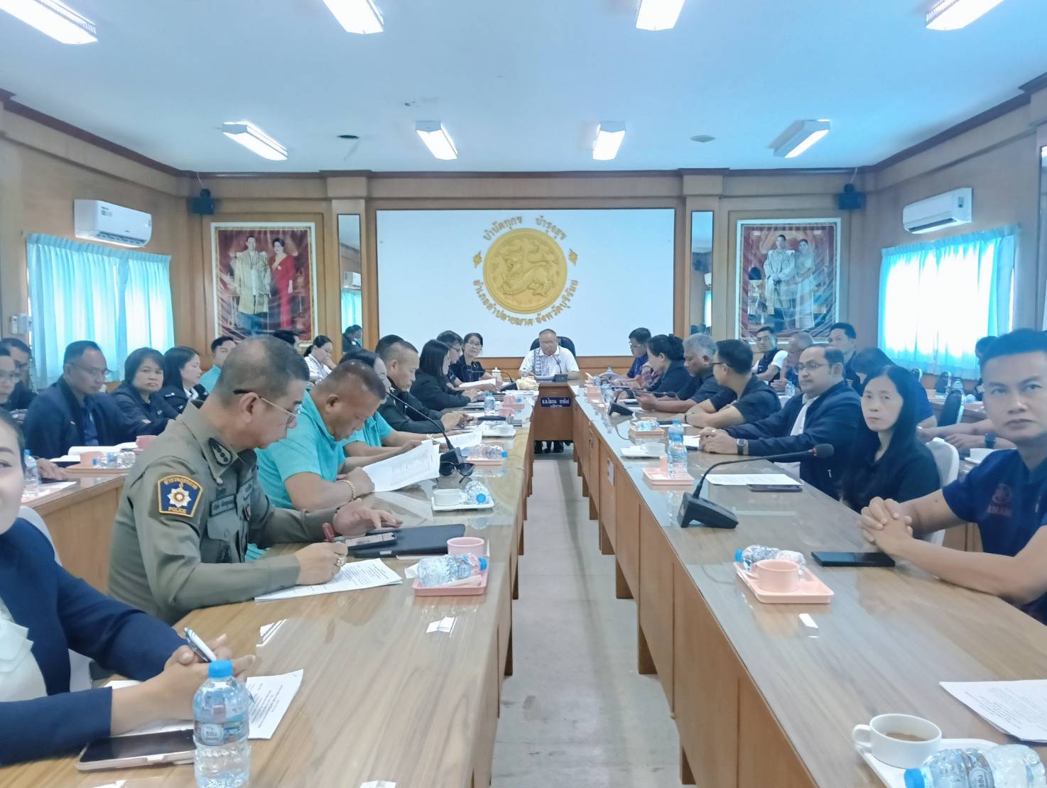 📣CDD LAMPLAIMAT : GROWTH TEAM LAMPLAIMAT BURIRAM พช.ลำปลายมาศ ร่วมประชุมคณะกรรมการความรับผิดชอบการจัดพิธีถวายดอกไม้จันทน์ อำเภอลำปลายมาศ