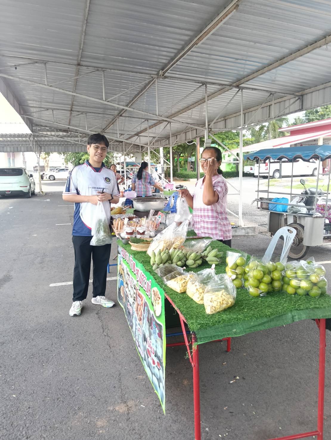 📣CDD LAMPLAIMAT : GROWTH TEAM LAMPLAIMAT BURIRAM พช.ลำปลายมาศ ดำเนินโครงการขับเคลื่อนเศรษฐกิจฐานราก จัดกิจกรรมส่งเสริมการขาย ณ ตลาดนัดคนไทยยิ้มได้