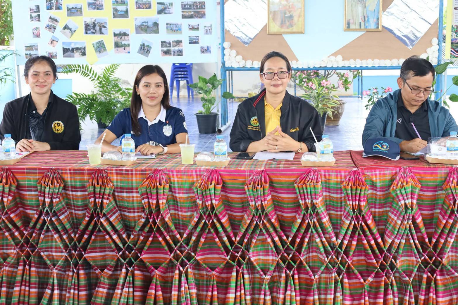 CDD LAMPLAIMAT : GROWTH TEAM LAMPLAIMAT BURIRAM📣พช.ลำปลายมาศ ร่วมออกตรวจประเมินการประกวด “ชุมชนสะอาดและยั่งยืน” ขับเคลื่อนนโยบาย “ลำปลายมาศเมืองน่าอยู่” อำเภอลำปลายมาศ จังหวัดบุรีรัมย์