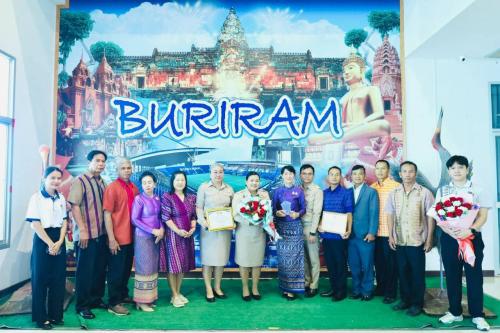 📢CDD LAMPLAIMAT : GROWTH TEAM LAMPLAIMAT BURIRAM : พช.ลำปลายมาศ จังหวัดบุรีรัมย์ ร่วมพิธีรับโล่รางวัลและใบประกาศเกียรติคุณการคัดสรรกิจกรรมพัฒนาชุมชนดีเด่น ประจำปี 2569
