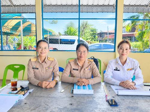 📣CDD LAMPLAIMAT : GROWTH TEAM LAMPLAIMAT BURIRAM พช.ลำปลายมาศ ร่วมปฏิบัติหน้าที่คณะกรรมการตรวจคัดเลือก/เลือกผู้ใหญ่บ้าน บ้านหนองม่วงใต้ หมู่ที่ 15 ตำบลทะเมนชัย